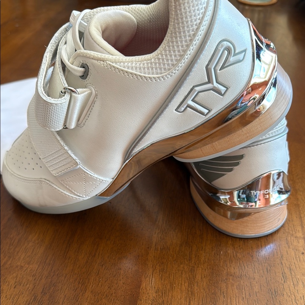 Women's TYRFORCE Elite Carbon Lifter